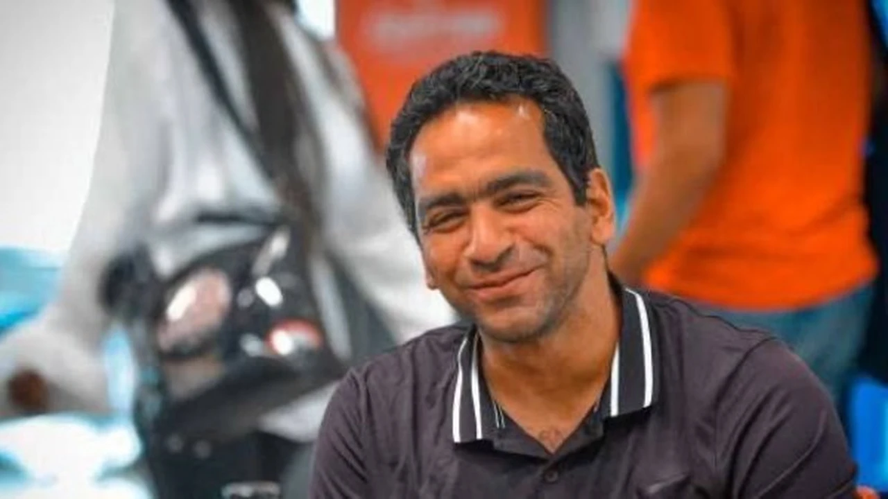 أحمد حسن: الأهلي يقرر إبعاد عادل مصطفى نهاية الموسم